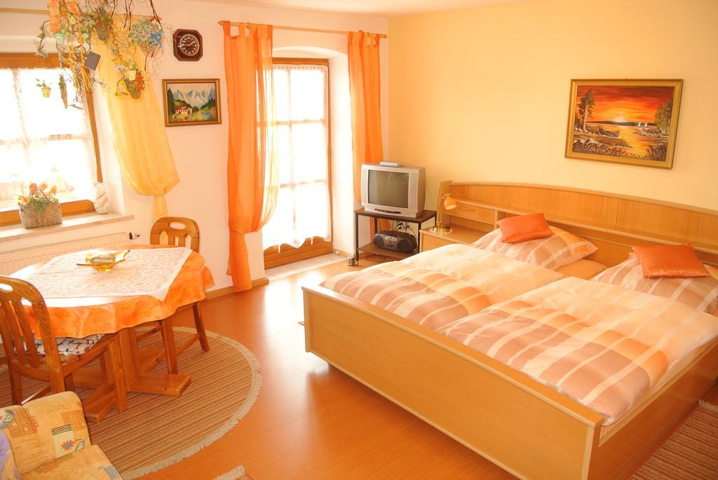 Haus Am Waldrand - Ferienwohnung Augustin 그라페나우 외부 사진