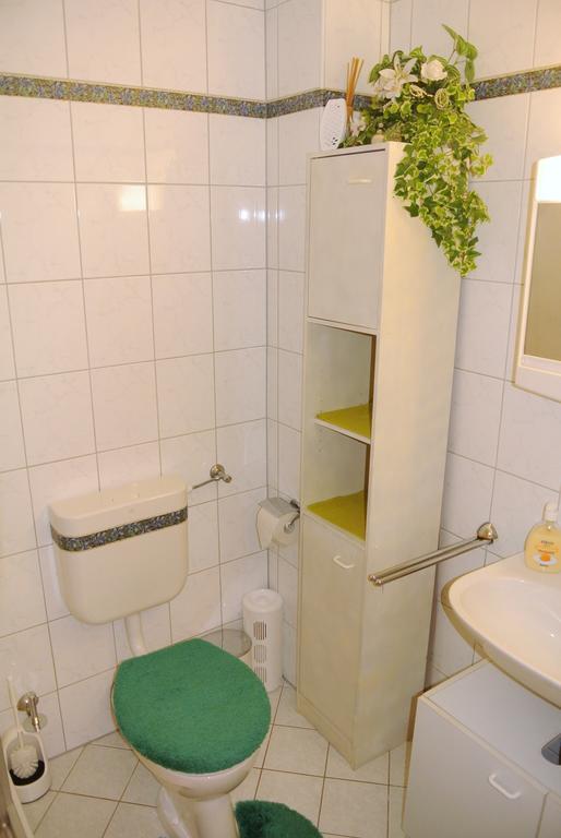 Haus Am Waldrand - Ferienwohnung Augustin 그라페나우 외부 사진